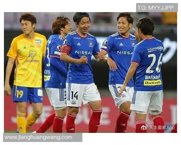 大分三神迎战横滨水手全力争胜展现球队实力与斗志